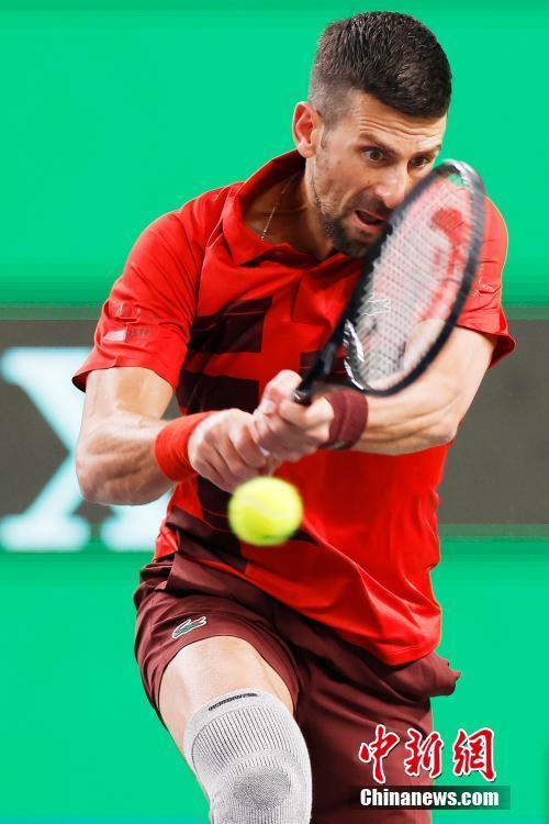 显示裁判在 显示裁判在