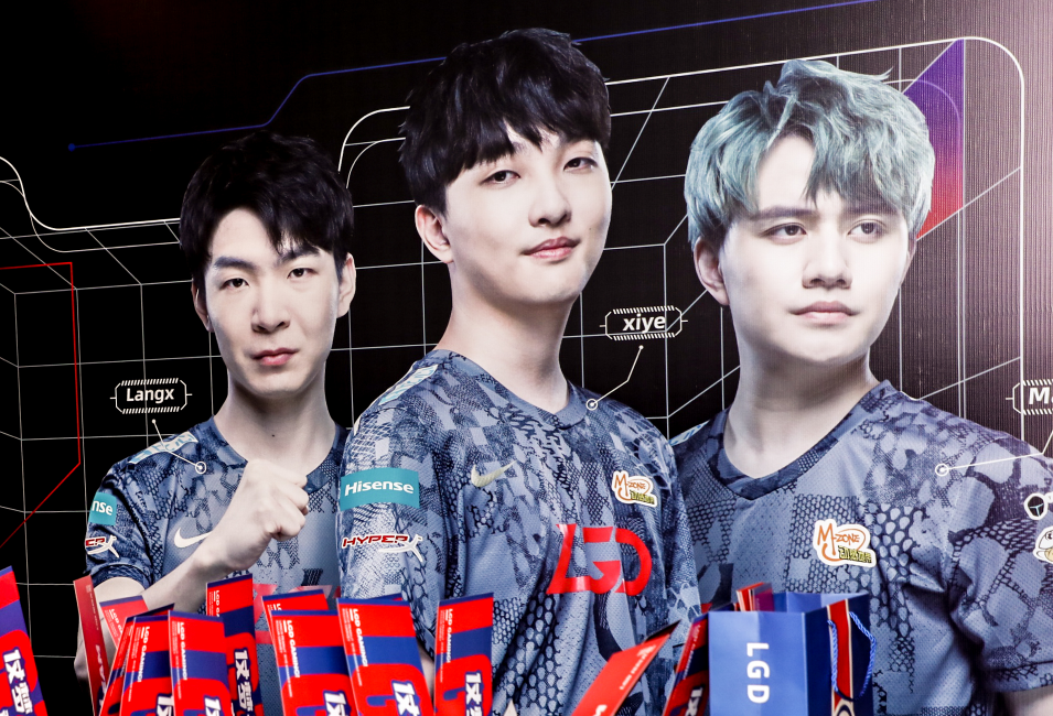 但他凭借着 但他凭借着