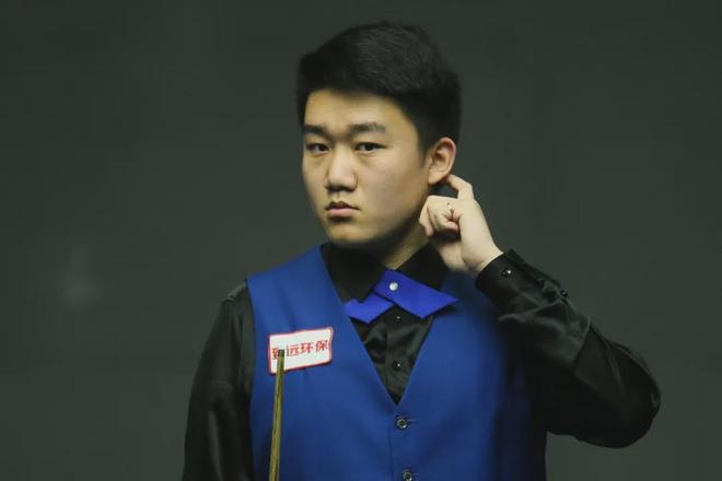 这种职业态 这种职业态