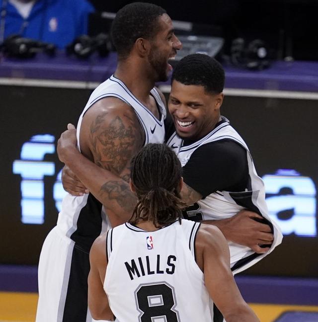 也是其团队 也是其团队