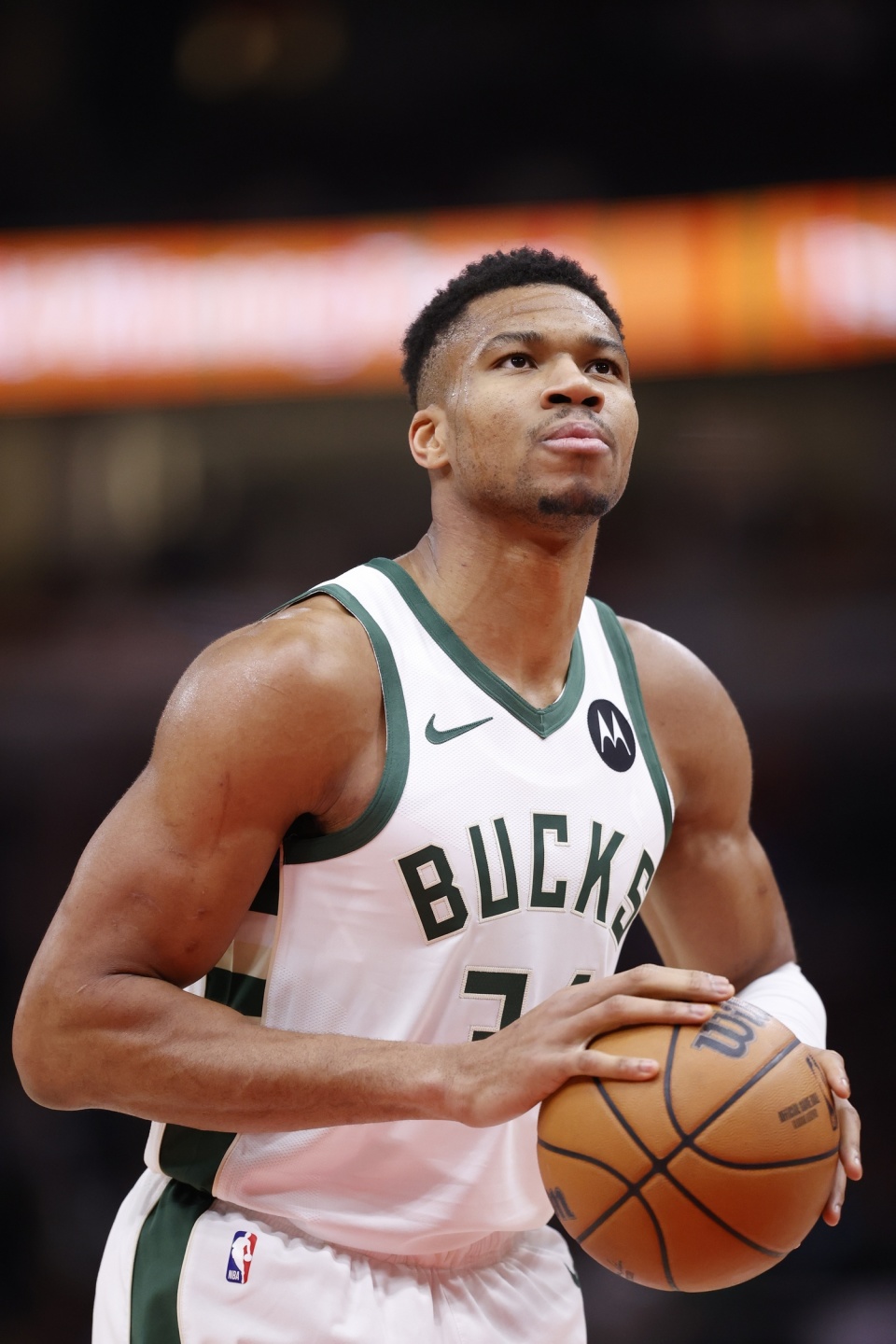 以冲击为特 以冲击为特